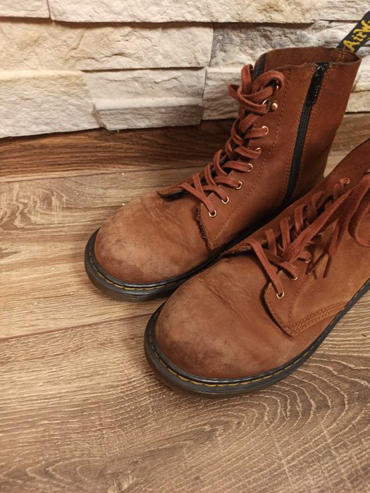 Dr Martens Martensy damskie buty skórzane 38 EU US 7
