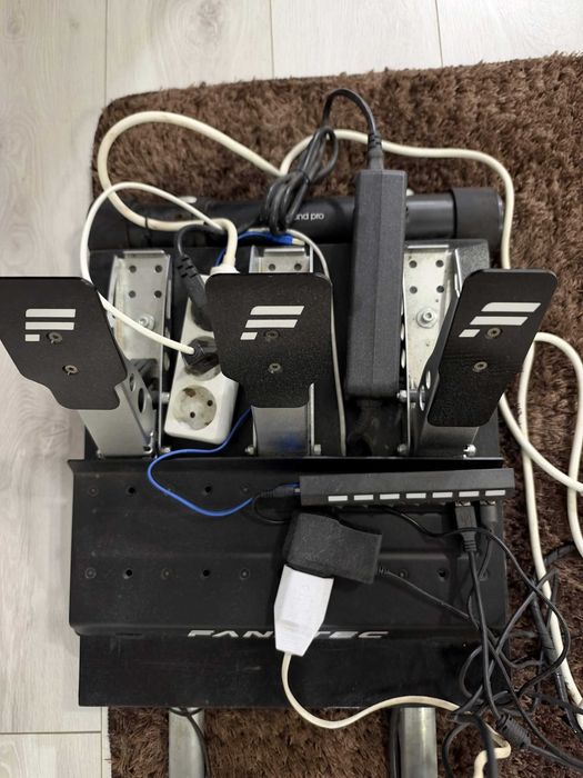 Setup Sim Racing Completo - Fanatec CSL DD 8Nm, ClubSport Shifter SQ, Handbreak, Loadcell