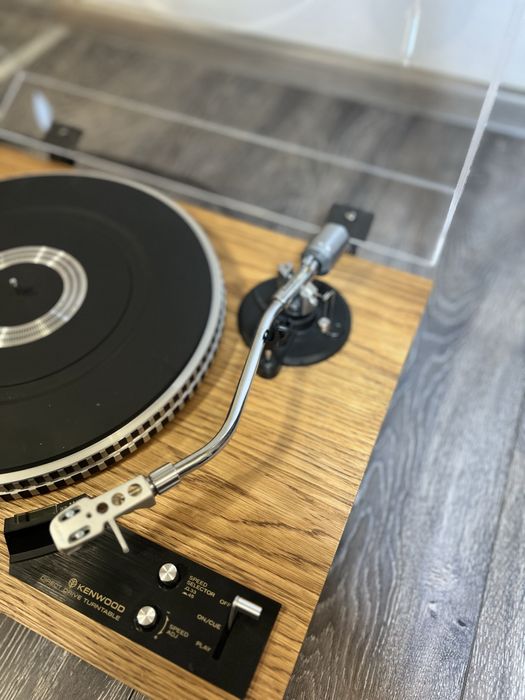 Вініловий програвач Kenwood KD-2070 Direct Drive,