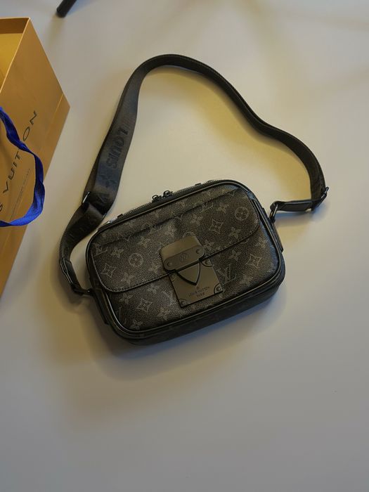 Сумка мессенджер чоловіча чорна Louis Vuitton S Lock messenger луи вит