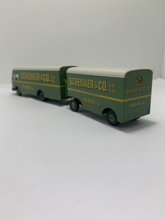 Bussing “Schenker” da Brekina escala 1/87