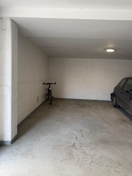 Mieszkanie 2600zł. 45 metrów. Miejsce postojowe.