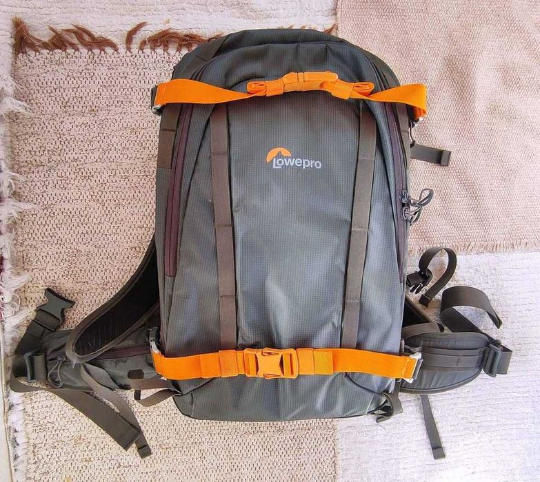 Mochila Lowepro Whistler 350 AW II (modelo grande)