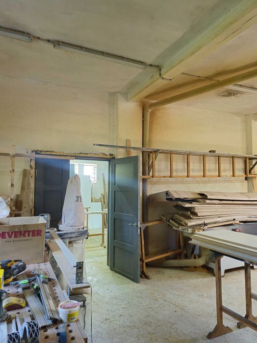 Продається приміщення під бізнес.