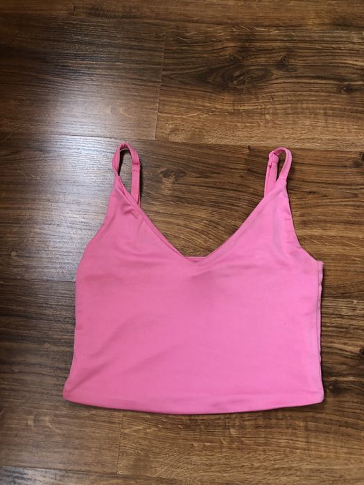 топы по 110 грн,от хс до м