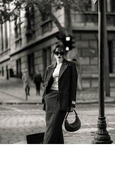 Обʼєктив Sony 85 mm 1.8