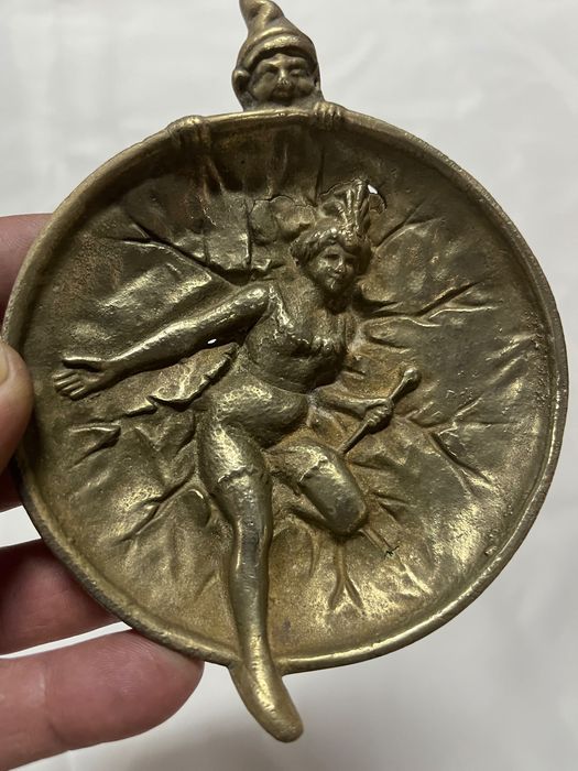 Cinzeiro bronze raro