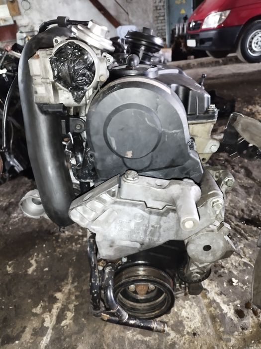 Двигатель Skoda Octavia A5 05-10 1.9 tdi BKC