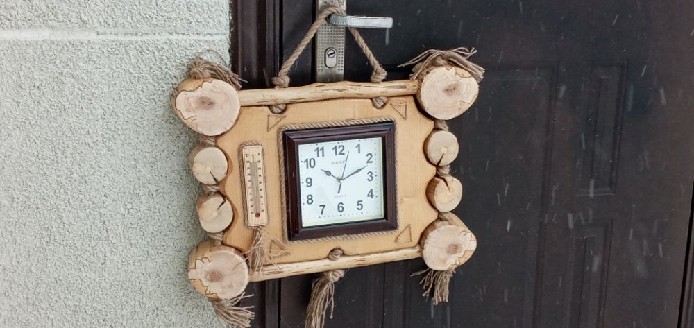 Інтер'єрні годинники настінні дерев'яні дизайнерські