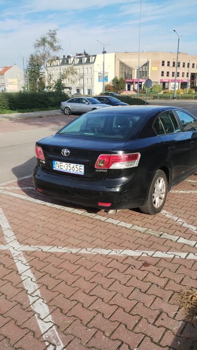 Sprzedam Toyote Avensis
