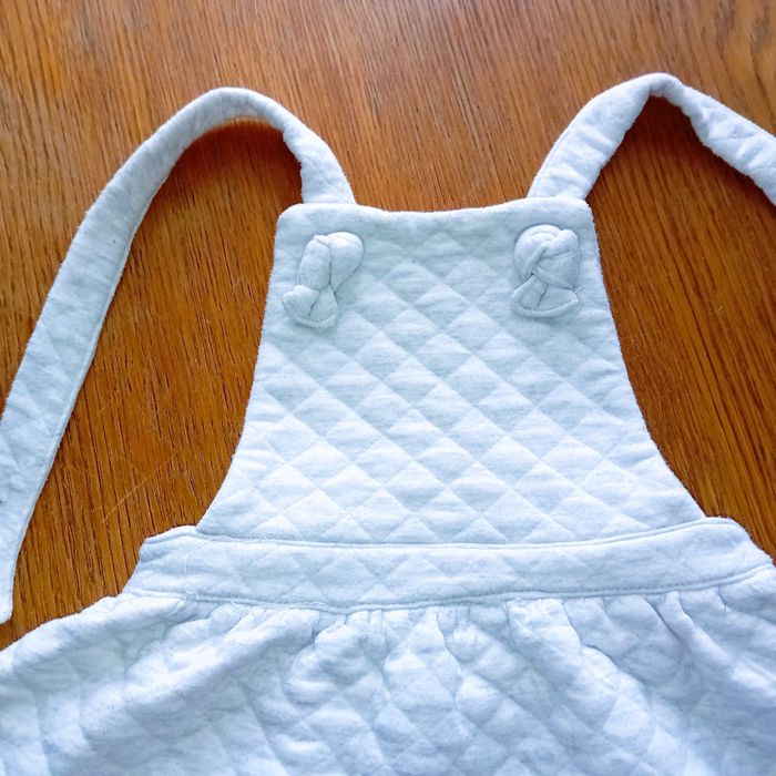 DZIEWCZYNKA - Biała bardzo ładna spódniczka na szeleczkach - -92cm