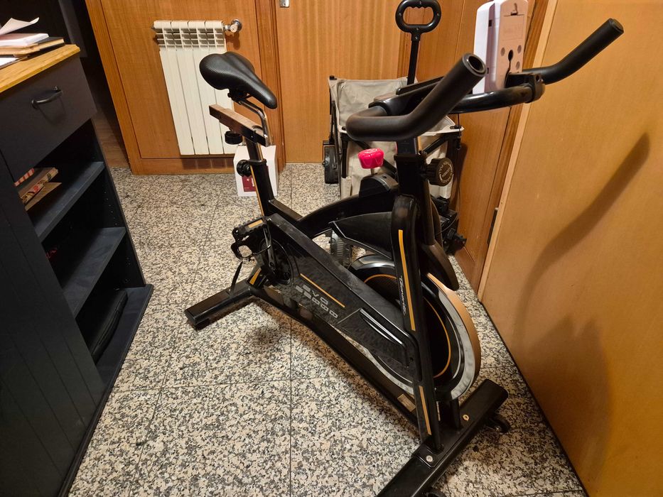 Bicicleta indoor EVO S2000