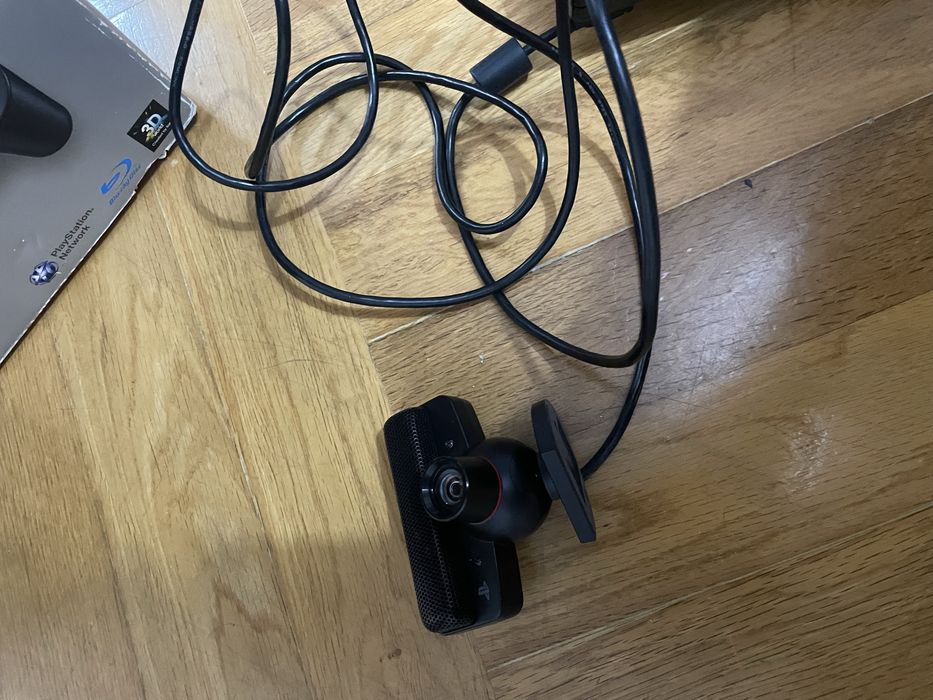PS3 320GB Nova+2 comandos + camera+jogos