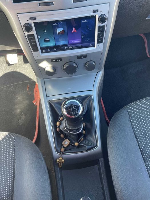 Opel Astra GTC 1.3