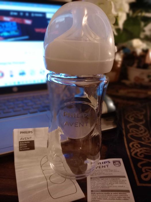Philips Avent Biberão Natural Response 1m+ Vidro 240ml