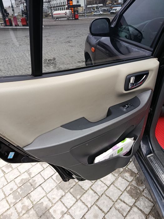 Продам Hyundai Santa Fe 2004