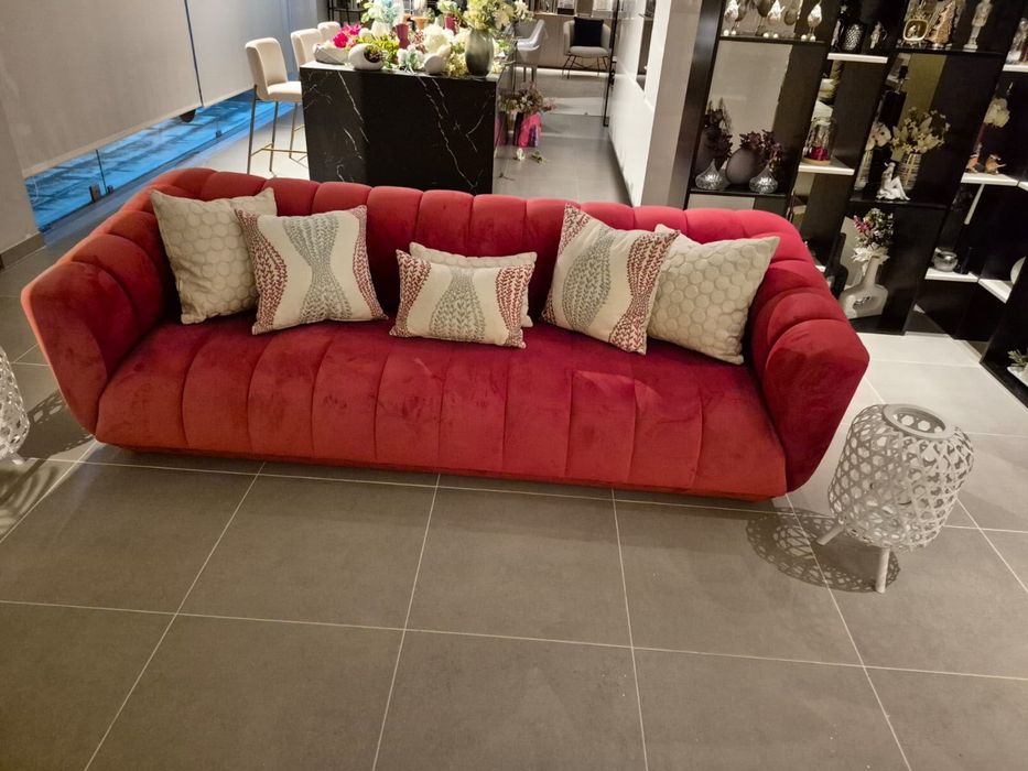 Sofa de veludo.
