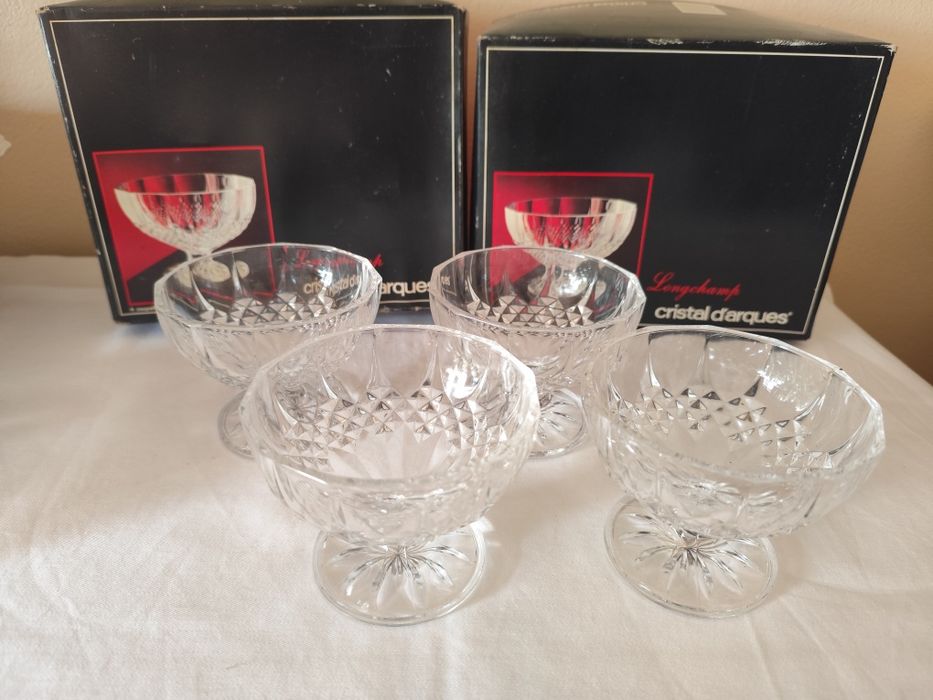 Conjunto de fruteira+12 taças do modelo Longchamp da marca Cristal d'Arques.
