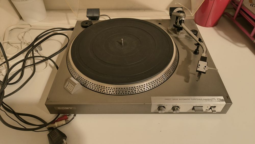 Gramofon Sony PS-212