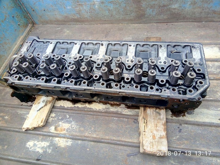 Вал ,запчасти на двигатель Volvo