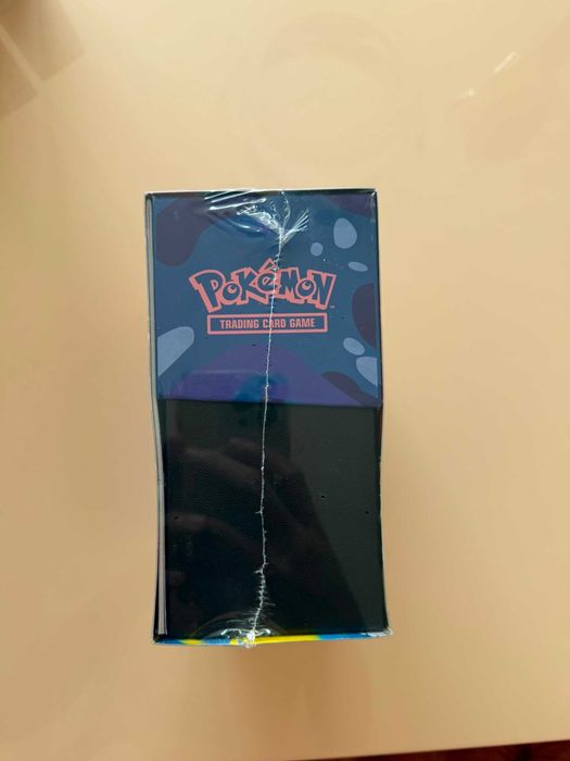 Pokémon Chaos Rising Elite Trainer Box - Versão Inglesa