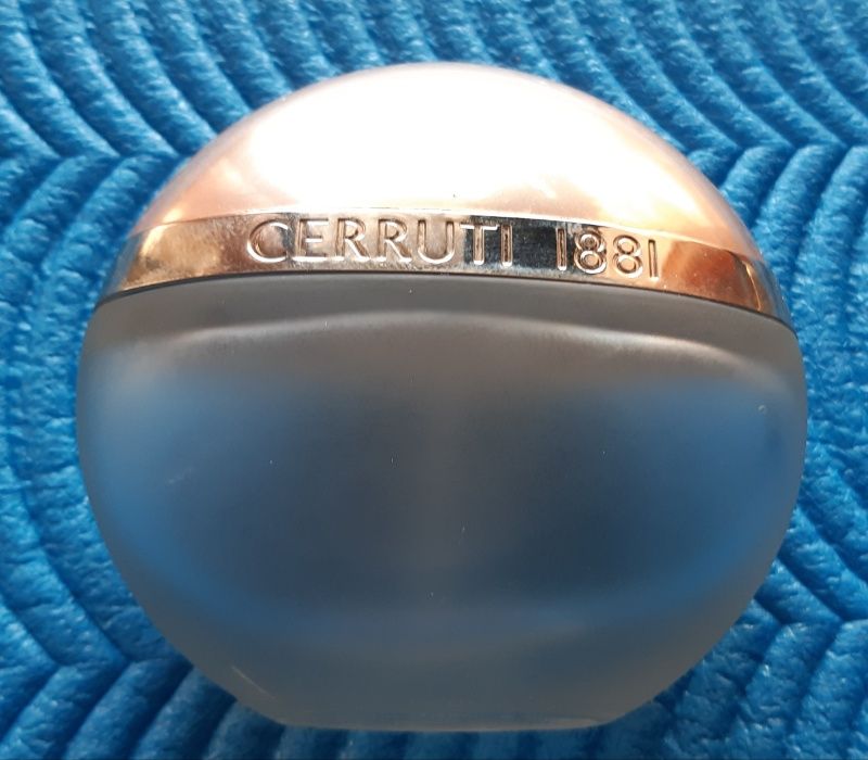 Puste flakony/buteleczki po markowych oryginalnych perfumach ( Nr.3)