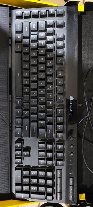 Sprzedam klawiaturę do pc