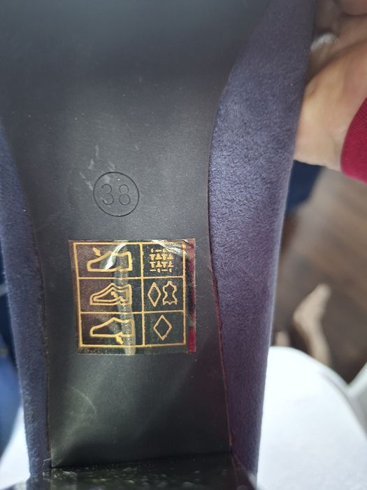 Buty damskie na słupku