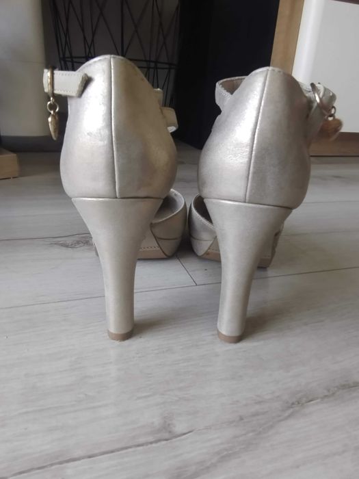 Buty na obcasie - s.Oliver rozmiar 38