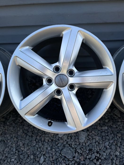 Комплект оригінальних титанових дисків Audi 5/112 R17 5*112 17