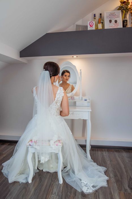 Suknia ślubna śmiatankowa