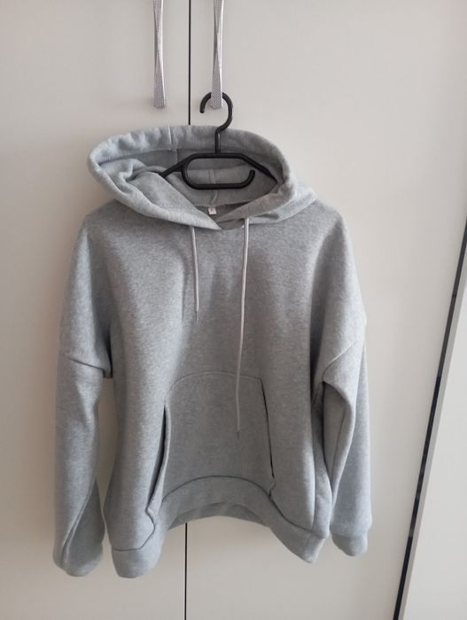 Спортивна кофтина