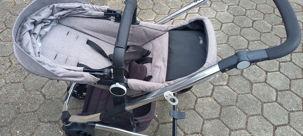 Carrinho de bebé em otimo estado