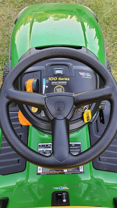 Traktorek Kosiarka John Deere E120 moc 20 KM jak Nowy / Husqvarna