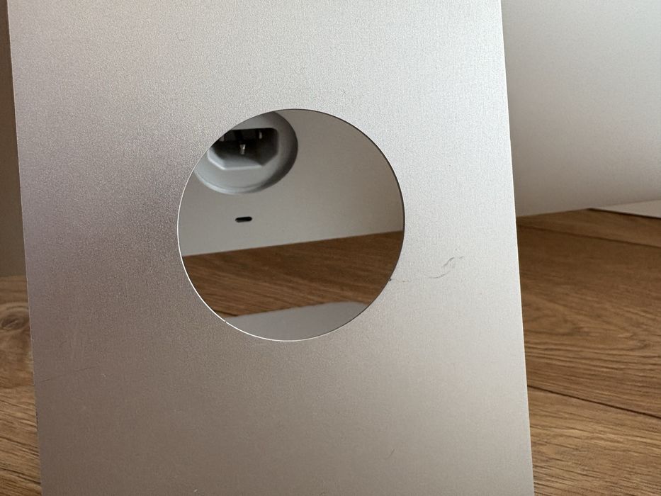 Komputer Apple iMac 13.1 21,5-inch, late 2012 uszkodzony ekran