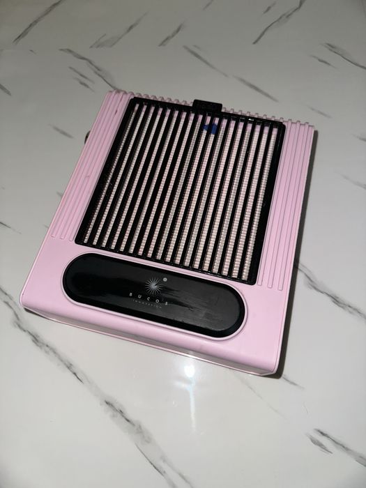 Продам маникюрную вытяжку