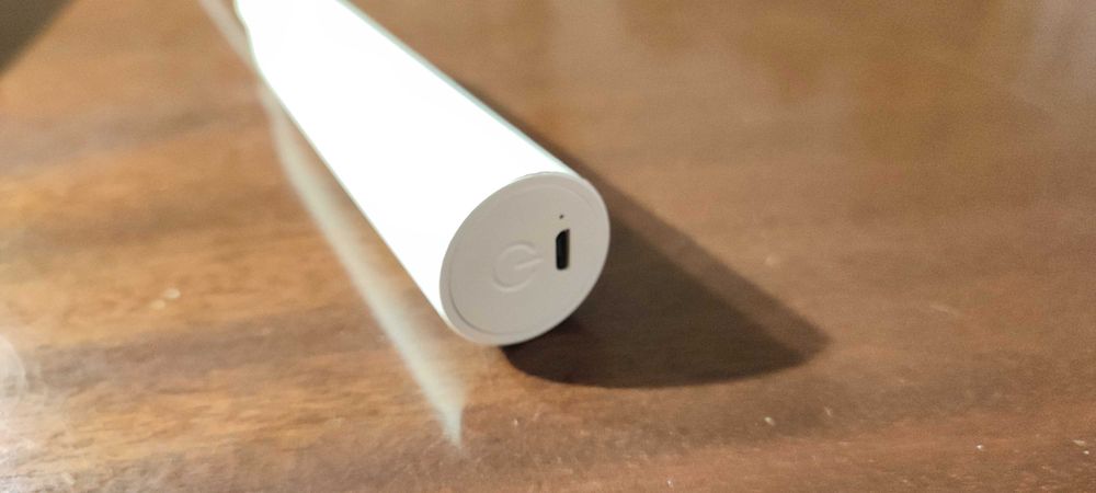 Candeeiro de mesa LED