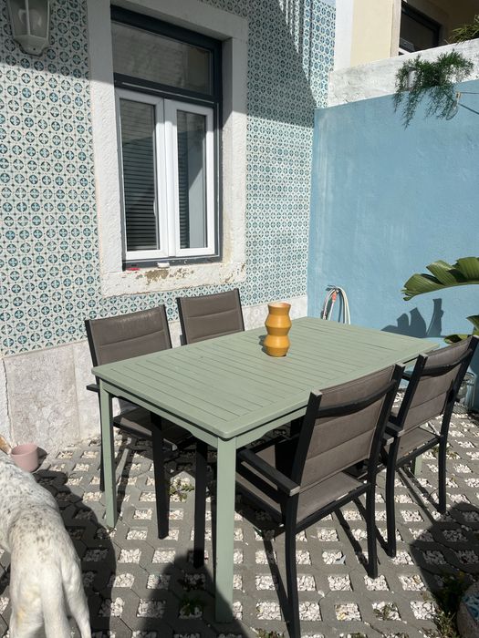 Conjunto Jardim Mesa + cadeiras