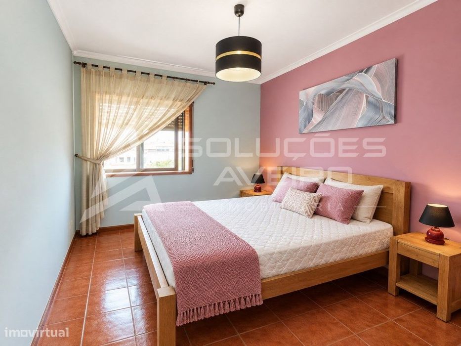 Apartamento T2 No Centro De Águeda | Garagem E Elevador