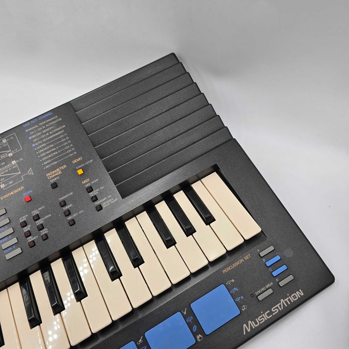 ヤマハ　ポータサウンドPSS-680 電子キーボード ヤマハ ポータサウンドPSS-680 電子キーボード Yamaha