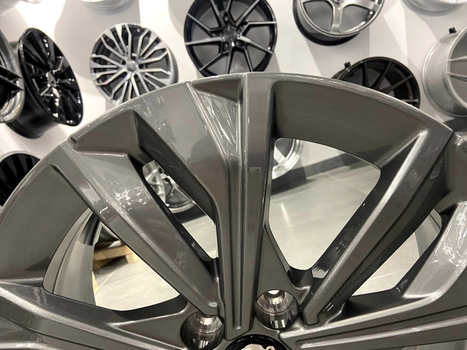 Felga aluminiowa 17 5x108 Peugeot 308 / 508 / 3008 / 5008