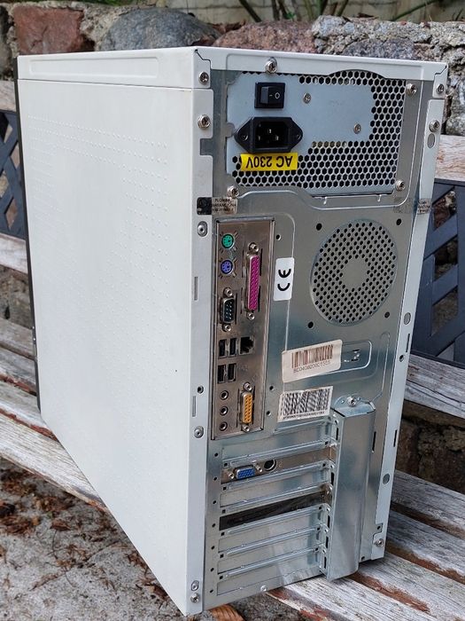 #Komputer PC - Retro