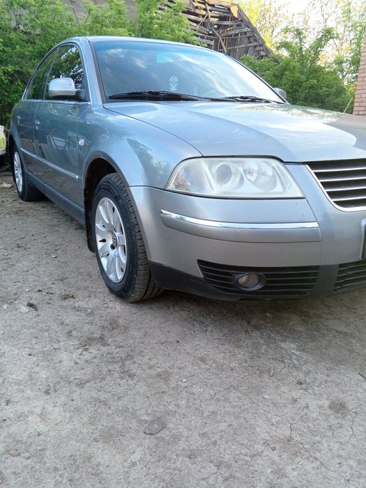 Продам пасат б 5