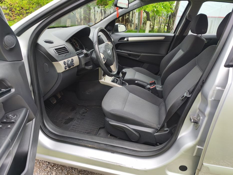 Opel Astra 1.6 16v B. 2007rok