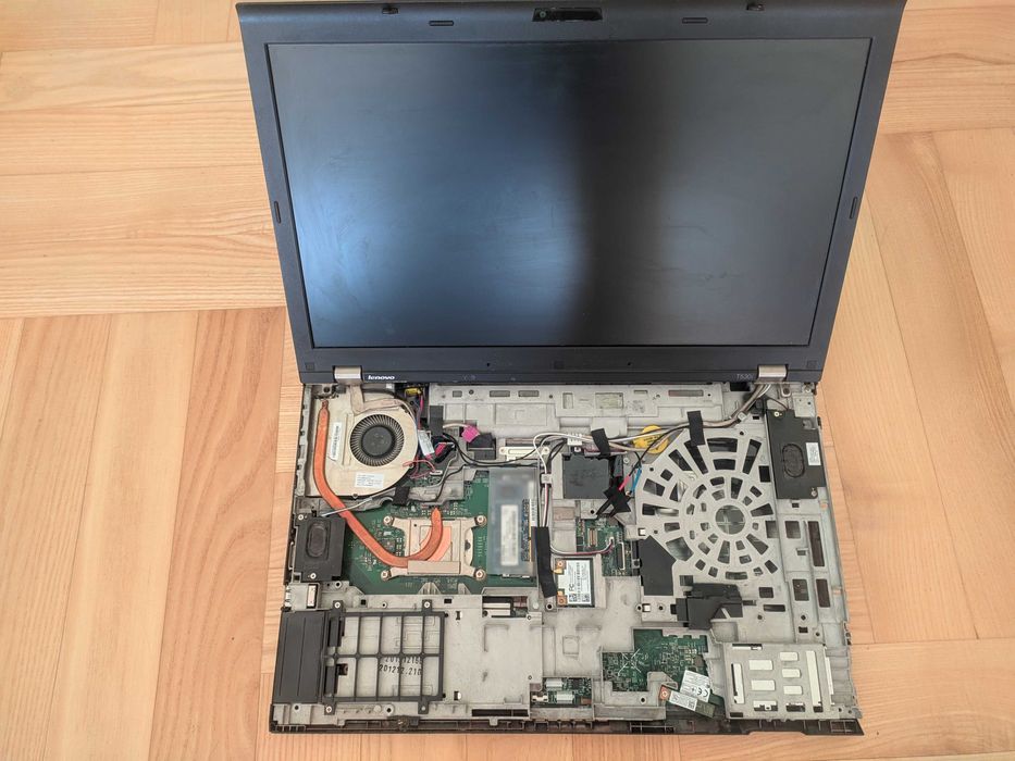 Lenovo T530I ThinkPad i3-3110M 2GB HD LED