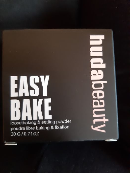 Puder easy bake huda beauty