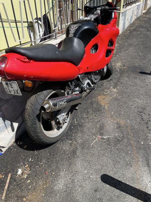 Suzuki gsx 600 f