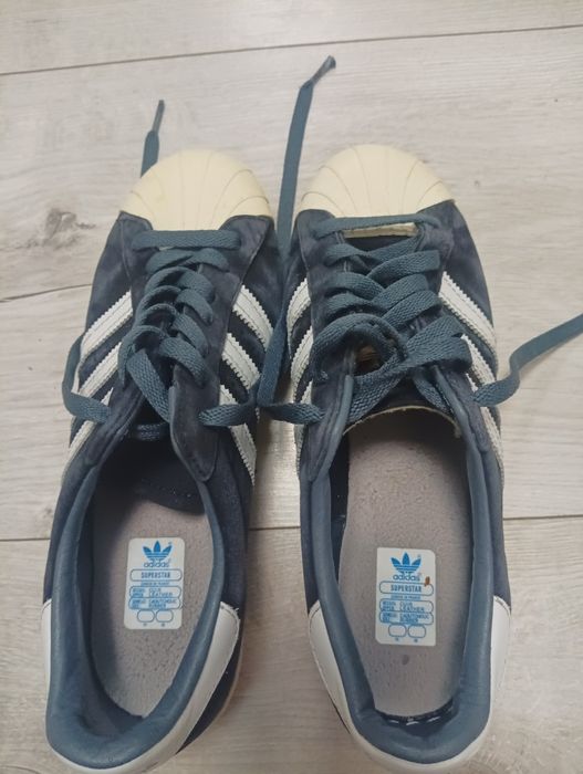 чоловічі кросівки бренду Adidas