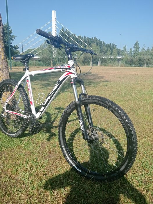 Bicicleta Quer CXR em bom estado