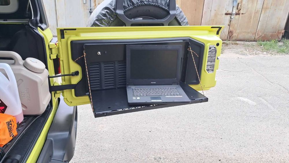 Відкидний стіл на двері багажника Jeep Wrangler JL / JK / TJ Molle XRoad
